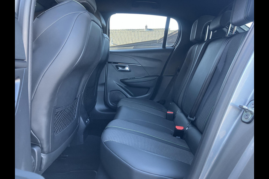 Peugeot 208 1.2 PureTech GT | Trekhaak | Camera | LED | Leder