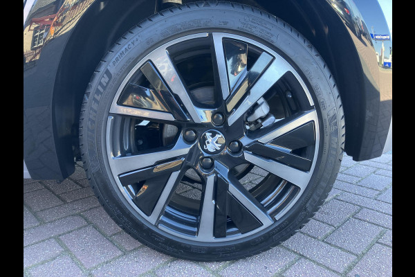 Peugeot 208 1.2 PureTech GT | Trekhaak | Camera | LED | Leder