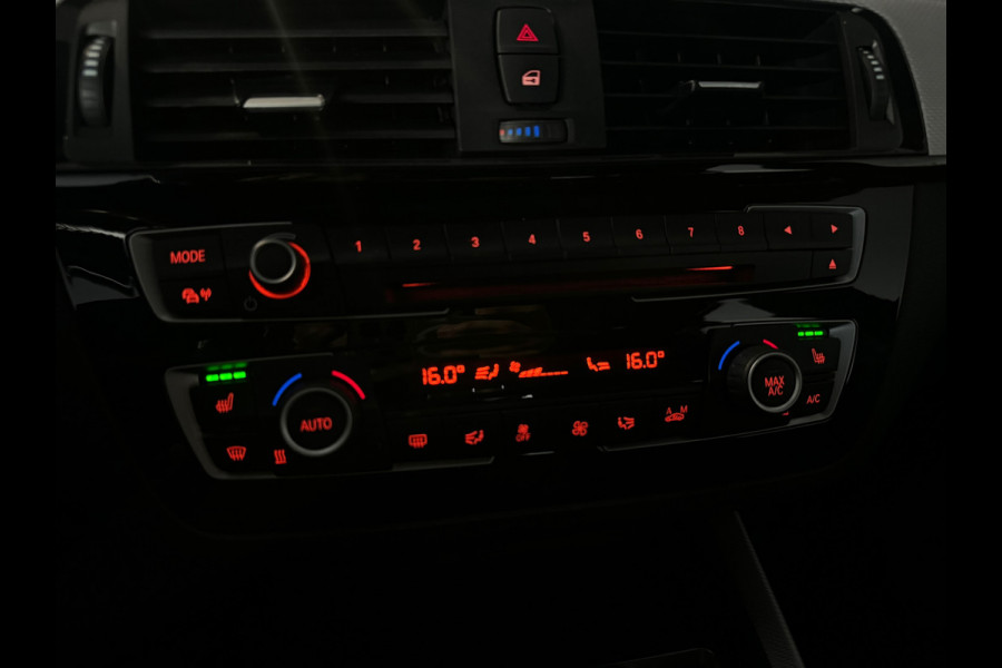 BMW 1-serie 120i High Executive M Sport Leer|Camera|Lane Assist
