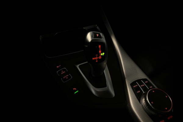 BMW 1-serie 120i High Executive M Sport Leer|Camera|Lane Assist