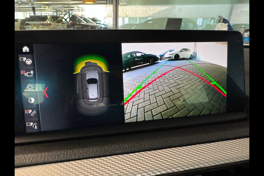 BMW 1-serie 120i High Executive M Sport Leer|Camera|Lane Assist