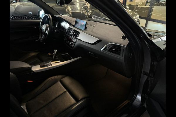 BMW 1-serie 120i High Executive M Sport Leer|Camera|Lane Assist