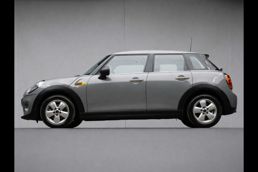 MINI Mini 1.5 One Salt Business Sport (NAVI,CLIMATE,CRUISE,PDC,ELEKTRISCH PAKKET,SPORTSTOELEN,LM VELGEN,NETTE STAAT)