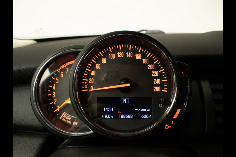 MINI Mini 1.5 One Salt Business Sport (NAVI,CLIMATE,CRUISE,PDC,ELEKTRISCH PAKKET,SPORTSTOELEN,LM VELGEN,NETTE STAAT)