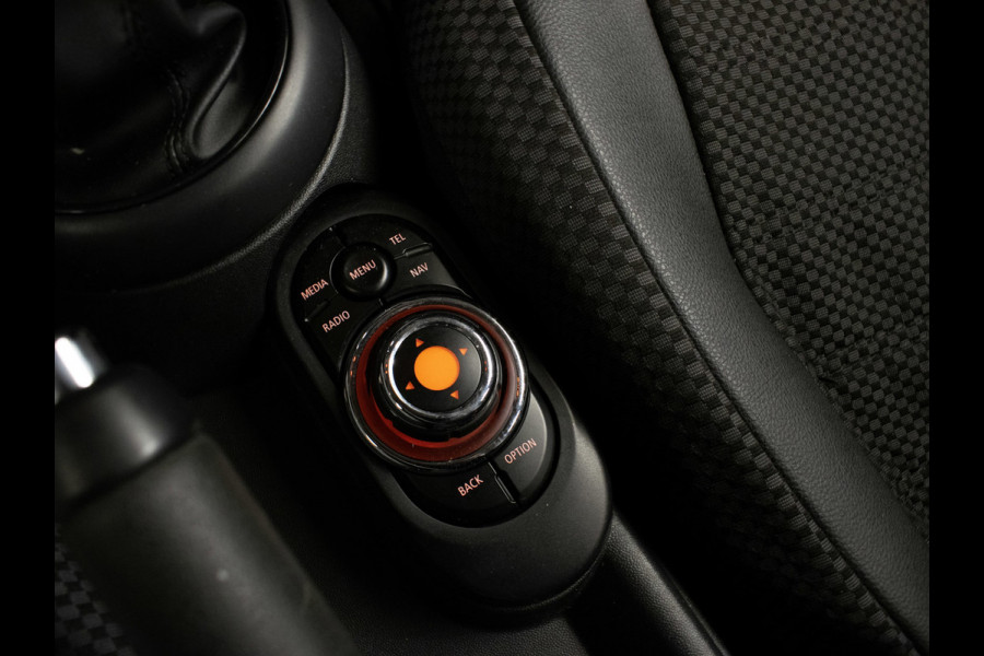 MINI Mini 1.5 One Salt Business Sport (NAVI,CLIMATE,CRUISE,PDC,ELEKTRISCH PAKKET,SPORTSTOELEN,LM VELGEN,NETTE STAAT)