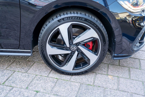 Volkswagen Polo 2.0 TSI GTI|Prijs rijklaar incl. 12 mnd garantie|DAB Carplay/Android auto LMV Stoelverwarming PDC Blindspot