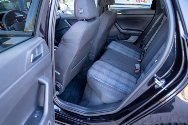 Volkswagen Polo 2.0 TSI GTI|Prijs rijklaar incl. 12 mnd garantie|DAB Carplay/Android auto LMV Stoelverwarming PDC Blindspot