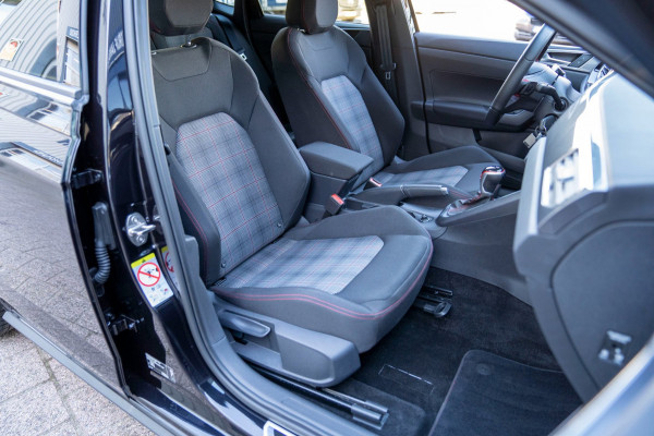Volkswagen Polo 2.0 TSI GTI|Prijs rijklaar incl. 12 mnd garantie|DAB Carplay/Android auto LMV Stoelverwarming PDC Blindspot
