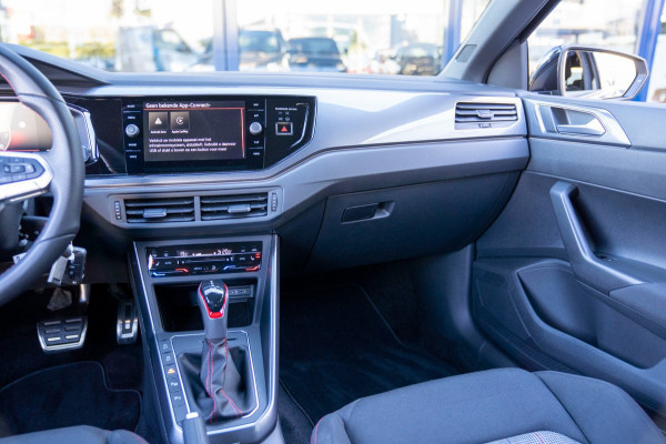 Volkswagen Polo 2.0 TSI GTI|Prijs rijklaar incl. 12 mnd garantie|DAB Carplay/Android auto LMV Stoelverwarming PDC Blindspot
