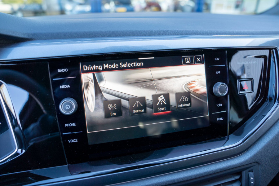 Volkswagen Polo 2.0 TSI GTI|Prijs rijklaar incl. 12 mnd garantie|DAB Carplay/Android auto LMV Stoelverwarming PDC Blindspot