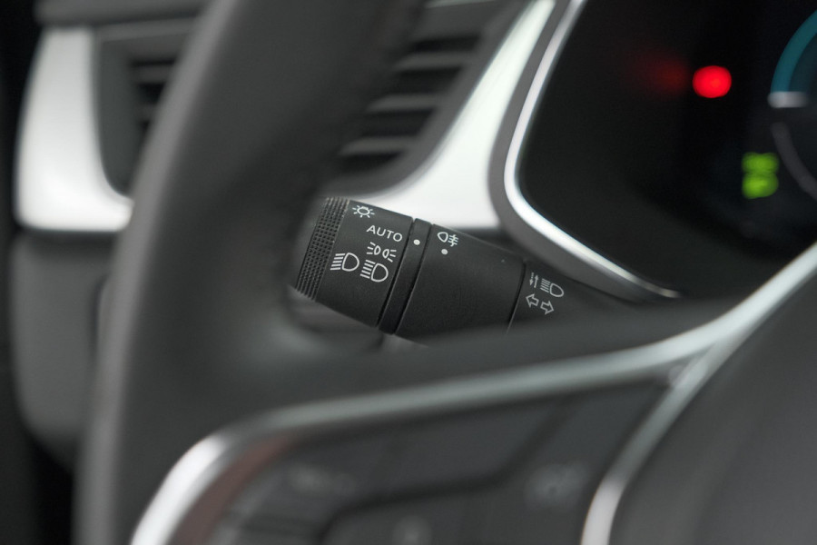 Renault Captur 1.6 E-Tech full hybrid 145 techno | Pack Full Screen | Camera | Navigatie | Allseason Banden