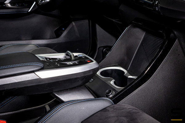 BMW iX1 XDrive30 Launch Edition 67 kWh|M-sport|Pano|H&K|NAP