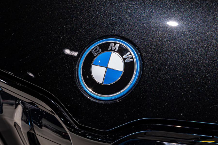 BMW iX1 XDrive30 Launch Edition 67 kWh|M-sport|Pano|H&K|NAP