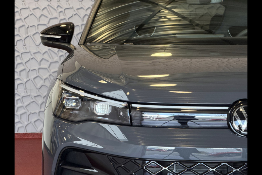 Volkswagen Tiguan 1.5 eHYBRID 272 PK NW AUTO R-LINE VW.TREKHAAK BLACK PANO XL.NAVI STOEL/STUUR VERW. BLACK.STYLE 360.CAM ELEK.KLEP MATRIX.LED 20'' PHEV PLUG IN HYBRID ✅Top Auto's Wijchen , 30 Jaar Specialist in Volkswagen  : Alle Type's : R-Line Edition / Style / First Edition / Highline / Life , Zowel PHEV / HEV / MHEV / Benzine ✅
