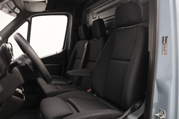 Mercedes-Benz Sprinter 317 CDI Automaat L2H1 3-Zits, Cruise, Camera, Apple Carplay, LED, Zonneklep, DAB, Trekhaak, 18''