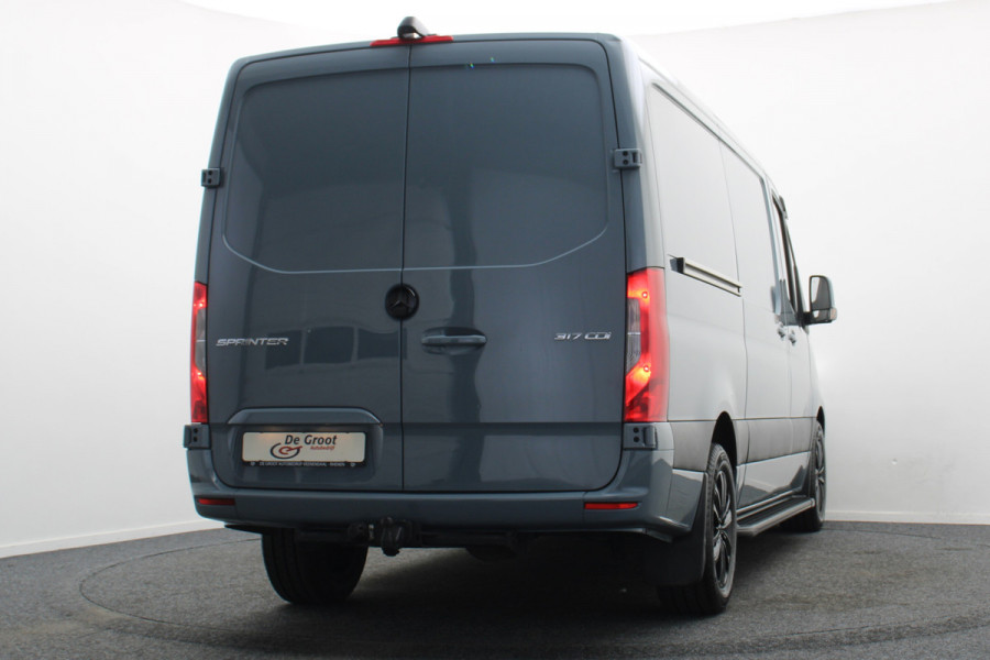 Mercedes-Benz Sprinter 317 CDI Automaat L2H1 3-Zits, Cruise, Camera, Apple Carplay, LED, Zonneklep, DAB, Trekhaak, 18''