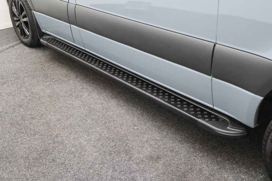 Mercedes-Benz Sprinter 317 CDI Automaat L2H1 3-Zits, Cruise, Camera, Apple Carplay, LED, Zonneklep, DAB, Trekhaak, 18''