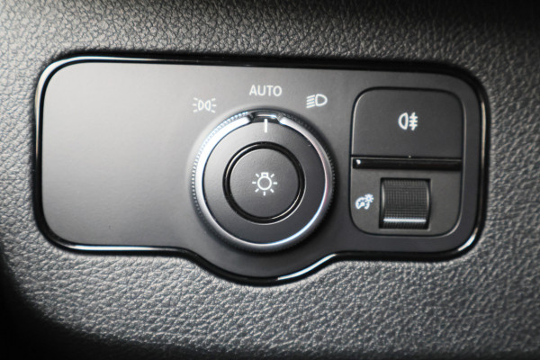 Mercedes-Benz Sprinter 317 CDI Automaat L2H1 3-Zits, Cruise, Camera, Apple Carplay, LED, Zonneklep, DAB, Trekhaak, 18''