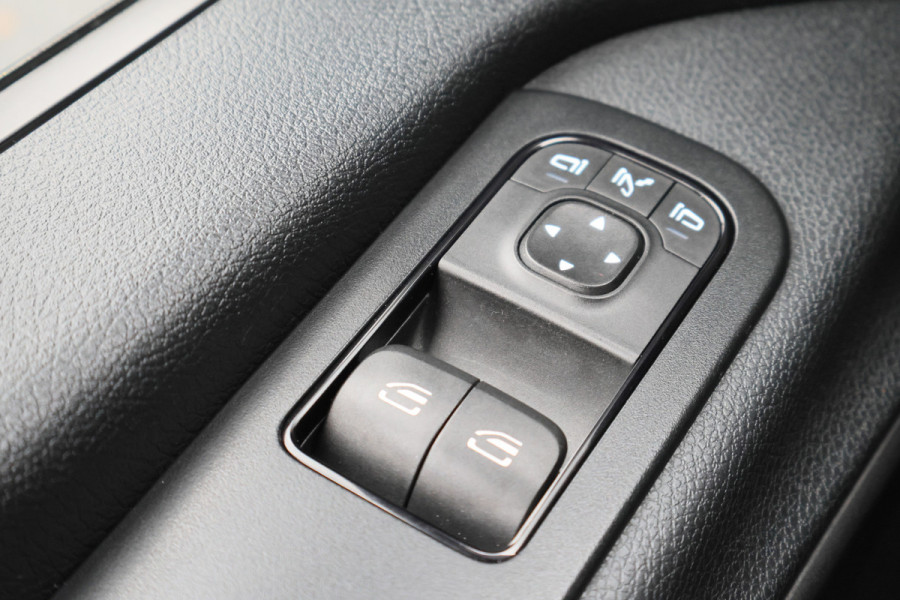 Mercedes-Benz Sprinter 317 CDI Automaat L2H1 3-Zits, Cruise, Camera, Apple Carplay, LED, Zonneklep, DAB, Trekhaak, 18''