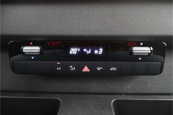 Mercedes-Benz Sprinter 317 CDI Automaat L2H1 3-Zits, Cruise, Camera, Apple Carplay, LED, Zonneklep, DAB, Trekhaak, 18''