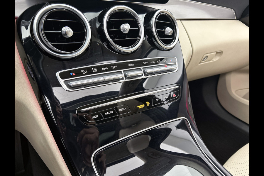 Mercedes-Benz C-Klasse Estate 180 Business Solution Avantgarde Trekhaak | Panoramadak | Multi spaaks lichtmetalen velgen | Navigatie | Parking support | Inclusief 24 maanden MB Certified garantie voor Europa.