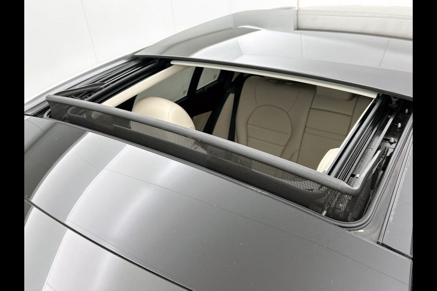 Mercedes-Benz C-Klasse Estate 180 Business Solution Avantgarde Trekhaak | Panoramadak | Multi spaaks lichtmetalen velgen | Navigatie | Parking support | Inclusief 24 maanden MB Certified garantie voor Europa.