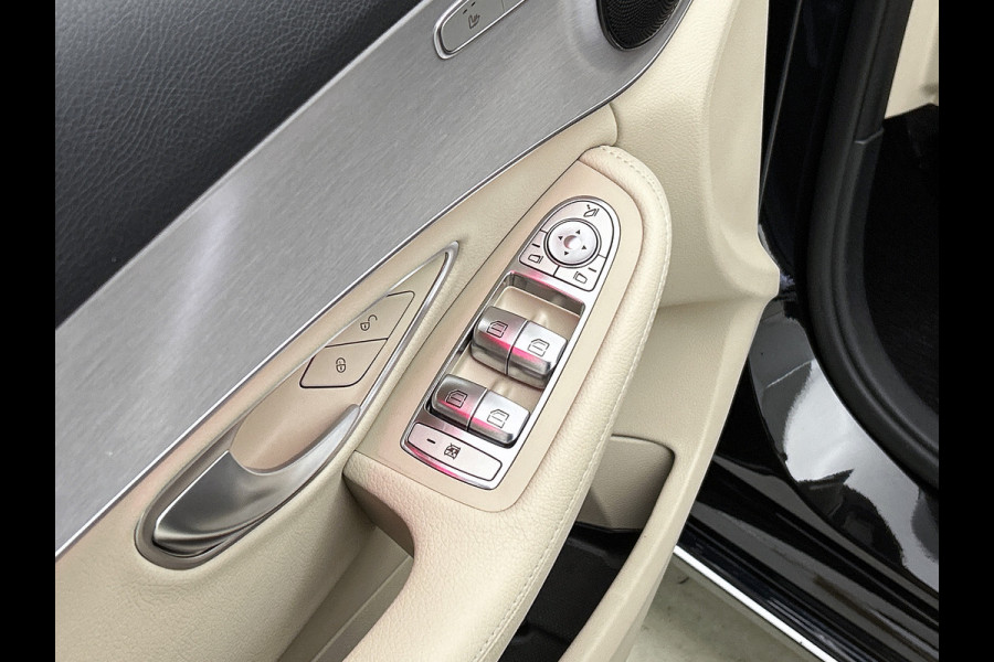 Mercedes-Benz C-Klasse Estate 180 Business Solution Avantgarde Trekhaak | Panoramadak | Multi spaaks lichtmetalen velgen | Navigatie | Parking support | Inclusief 24 maanden MB Certified garantie voor Europa.