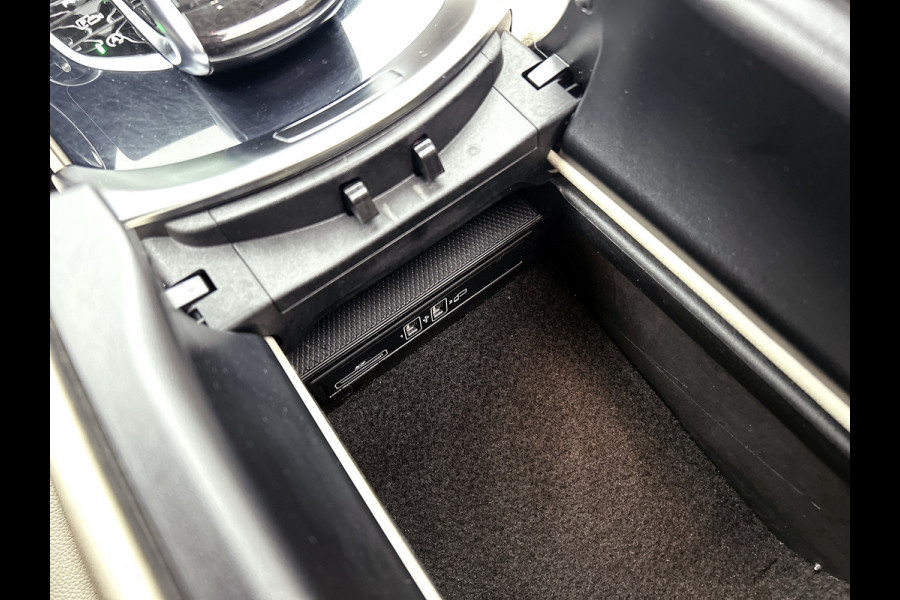 Mercedes-Benz C-Klasse Estate 180 Business Solution Avantgarde Trekhaak | Panoramadak | Multi spaaks lichtmetalen velgen | Navigatie | Parking support | Inclusief 24 maanden MB Certified garantie voor Europa.