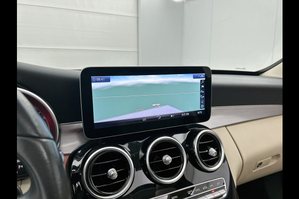 Mercedes-Benz C-Klasse Estate 180 Business Solution Avantgarde Trekhaak | Panoramadak | Multi spaaks lichtmetalen velgen | Navigatie | Parking support | Inclusief 24 maanden MB Certified garantie voor Europa.