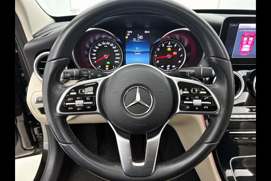 Mercedes-Benz C-Klasse Estate 180 Business Solution Avantgarde Trekhaak | Panoramadak | Multi spaaks lichtmetalen velgen | Navigatie | Parking support | Inclusief 24 maanden MB Certified garantie voor Europa.