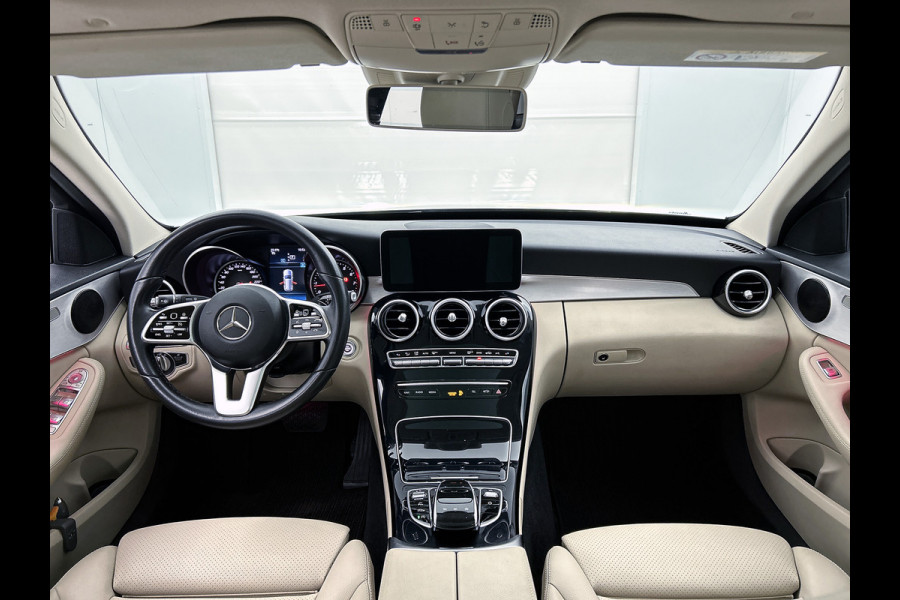 Mercedes-Benz C-Klasse Estate 180 Business Solution Avantgarde Trekhaak | Panoramadak | Multi spaaks lichtmetalen velgen | Navigatie | Parking support | Inclusief 24 maanden MB Certified garantie voor Europa.