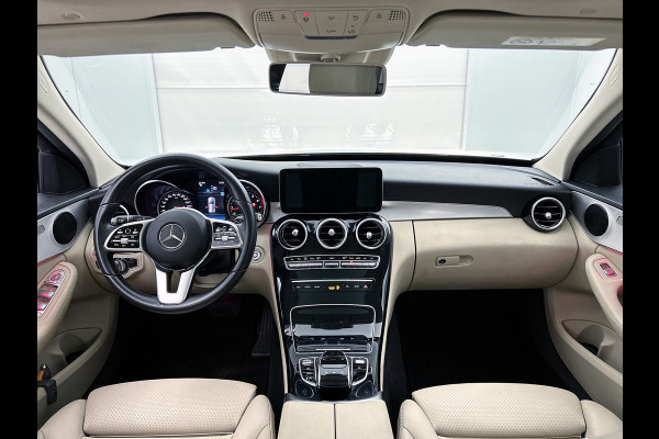 Mercedes-Benz C-Klasse Estate 180 Business Solution Avantgarde Trekhaak | Panoramadak | Multi spaaks lichtmetalen velgen | Navigatie | Parking support | Inclusief 24 maanden MB Certified garantie voor Europa.