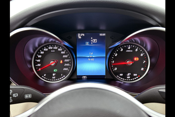 Mercedes-Benz C-Klasse Estate 180 Business Solution Avantgarde Trekhaak | Panoramadak | Multi spaaks lichtmetalen velgen | Navigatie | Parking support | Inclusief 24 maanden MB Certified garantie voor Europa.