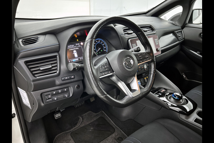 Nissan Leaf Electric+ 62kWh SOH 94% / Pdc.+Camera /Navigatie / Airco-ecc./ Stoelverwarming / Apk 09-2026