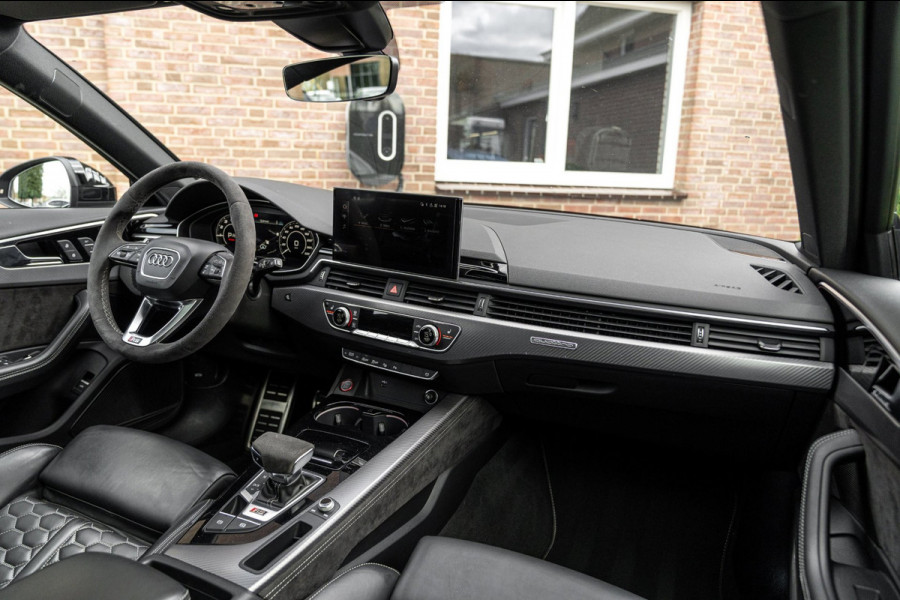 Audi RS4 Avant 2.9 TFSI Quattro | Keramisch | ACC | Carbon | Pano | B&O | 360 Camera | 20''