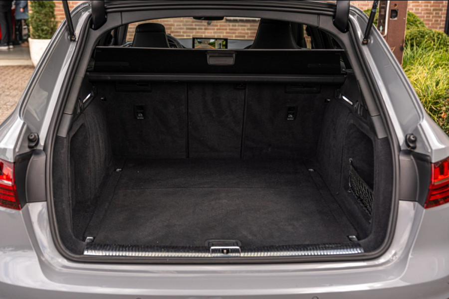 Audi RS4 Avant 2.9 TFSI Quattro | Keramisch | ACC | Carbon | Pano | B&O | 360 Camera | 20''