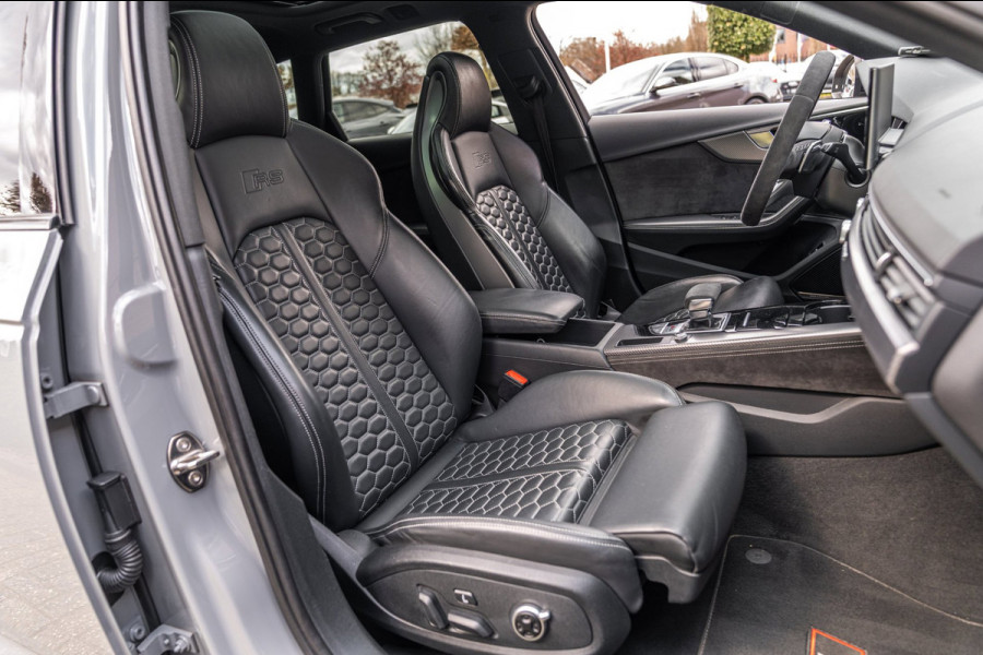 Audi RS4 Avant 2.9 TFSI Quattro | Keramisch | ACC | Carbon | Pano | B&O | 360 Camera | 20''