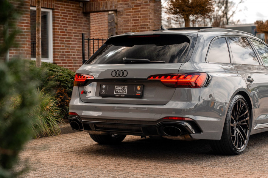 Audi RS4 Avant 2.9 TFSI Quattro | Keramisch | ACC | Carbon | Pano | B&O | 360 Camera | 20''
