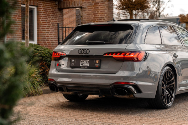Audi RS4 Avant 2.9 TFSI Quattro | Keramisch | ACC | Carbon | Pano | B&O | 360 Camera | 20''