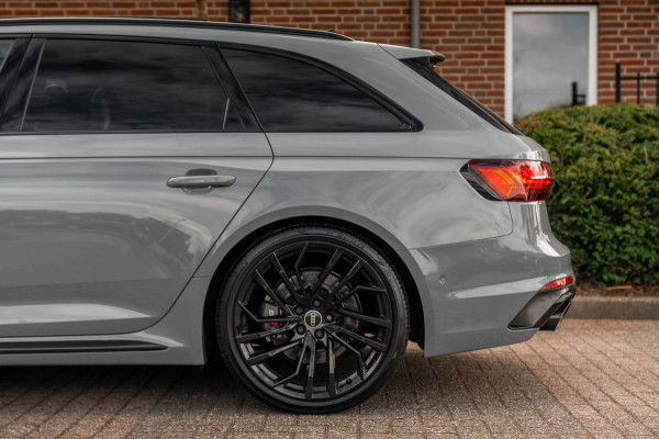 Audi RS4 Avant 2.9 TFSI Quattro | Keramisch | ACC | Carbon | Pano | B&O | 360 Camera | 20''
