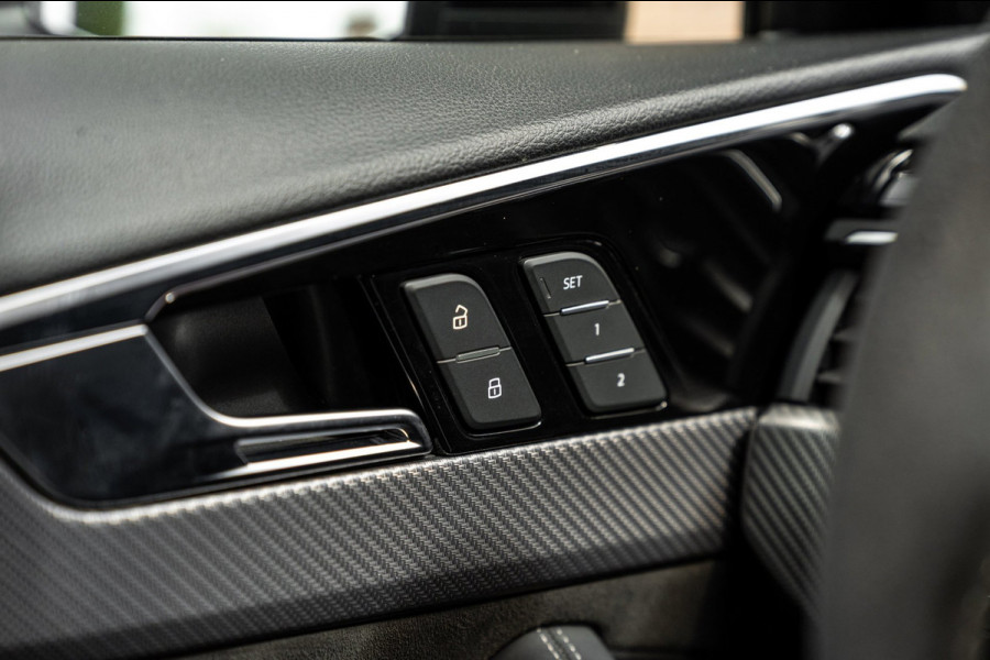 Audi RS4 Avant 2.9 TFSI Quattro | Keramisch | ACC | Carbon | Pano | B&O | 360 Camera | 20''