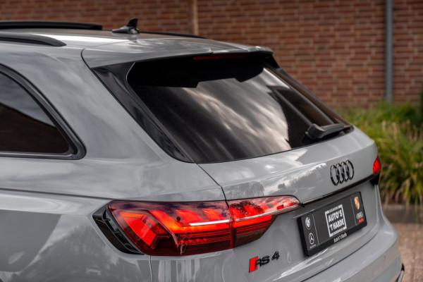 Audi RS4 Avant 2.9 TFSI Quattro | Keramisch | ACC | Carbon | Pano | B&O | 360 Camera | 20''