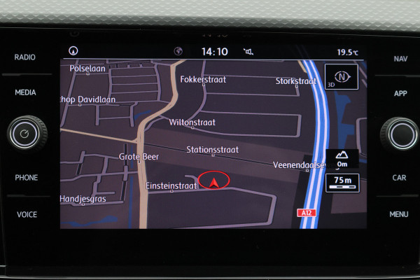 Volkswagen T-Cross 1.0 TSI Life ACC, Climate, Apple Carplay, Dodehoeksensor, PDC, 17"