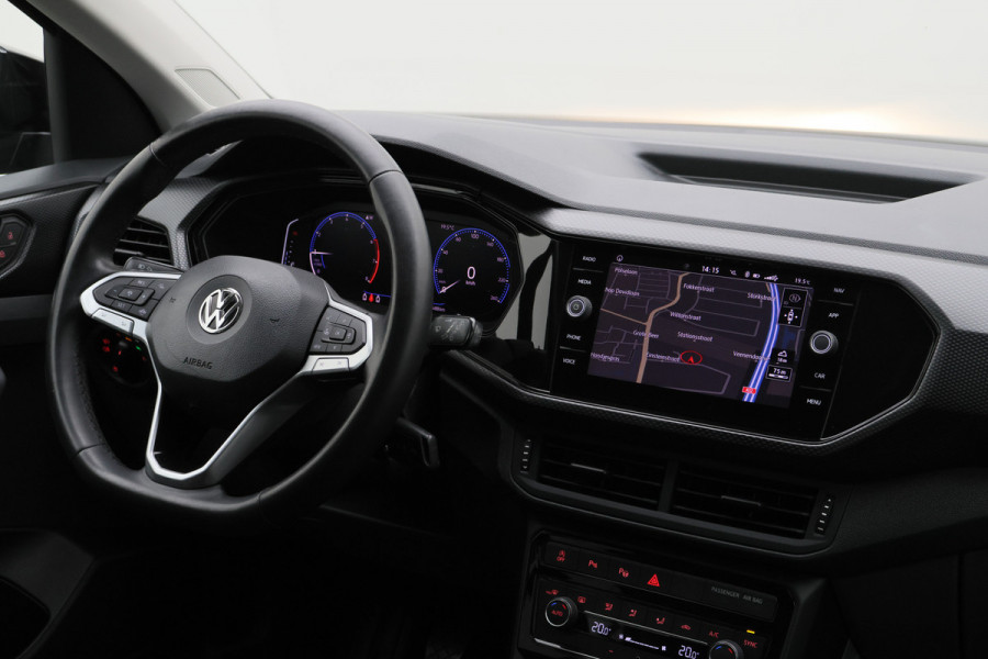 Volkswagen T-Cross 1.0 TSI Life ACC, Climate, Apple Carplay, Dodehoeksensor, PDC, 17"