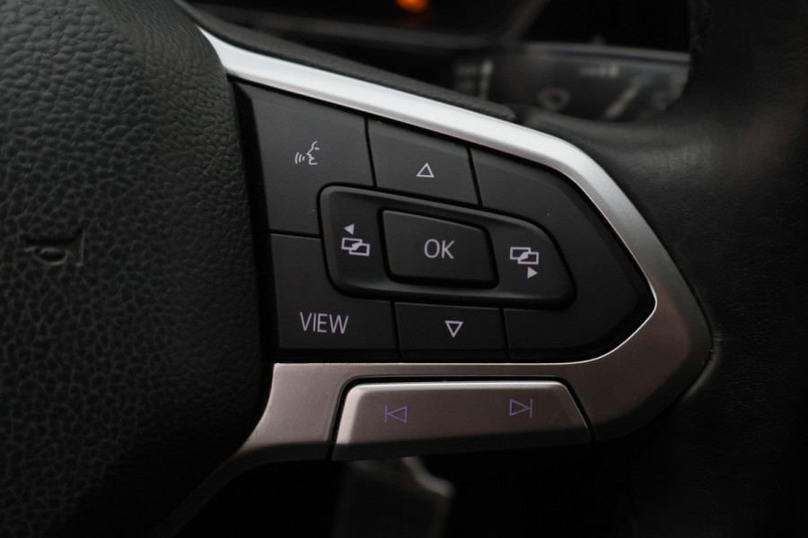 Volkswagen T-Cross 1.0 TSI Life ACC, Climate, Apple Carplay, Dodehoeksensor, PDC, 17"