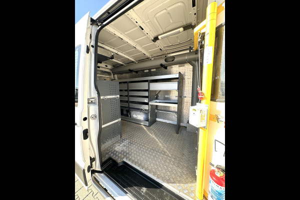 Volkswagen Crafter 35 2.0 TDI L2H2 Highline Navi|Trekhaak|Cruise