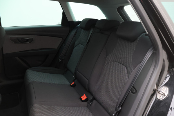 Seat Leon ST 1.0 TSI Style Ultimate Edition Camera, Keyless, Apple Carplay, Climate, PDC