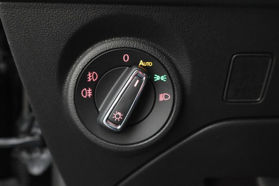 Seat Leon ST 1.0 TSI Style Ultimate Edition Camera, Keyless, Apple Carplay, Climate, PDC