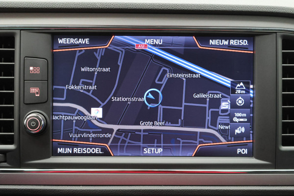 Seat Leon ST 1.0 TSI Style Ultimate Edition Camera, Keyless, Apple Carplay, Climate, PDC