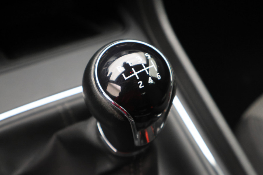 Seat Leon ST 1.0 TSI Style Ultimate Edition Camera, Keyless, Apple Carplay, Climate, PDC